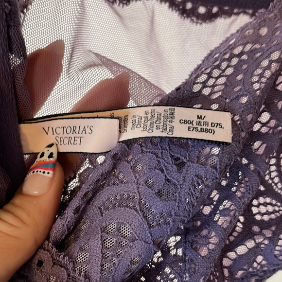 Victoria’s Secret purple lace bralette crisscross front size medium D1 - Picture 4 of 4